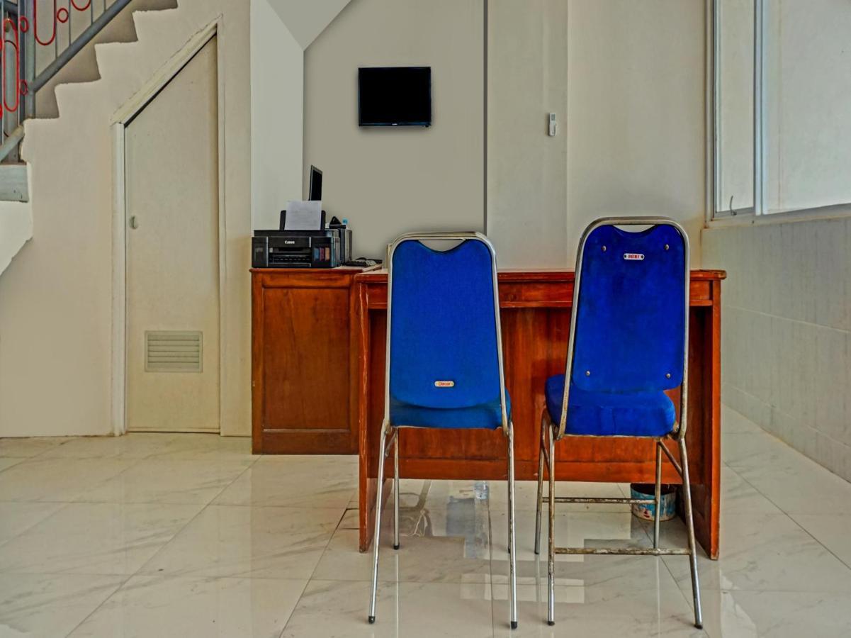 Reddoorz At Jalan Somba Opu Losari Macáçar Exterior foto