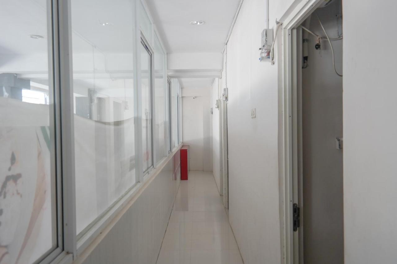 Reddoorz At Jalan Somba Opu Losari Macáçar Exterior foto