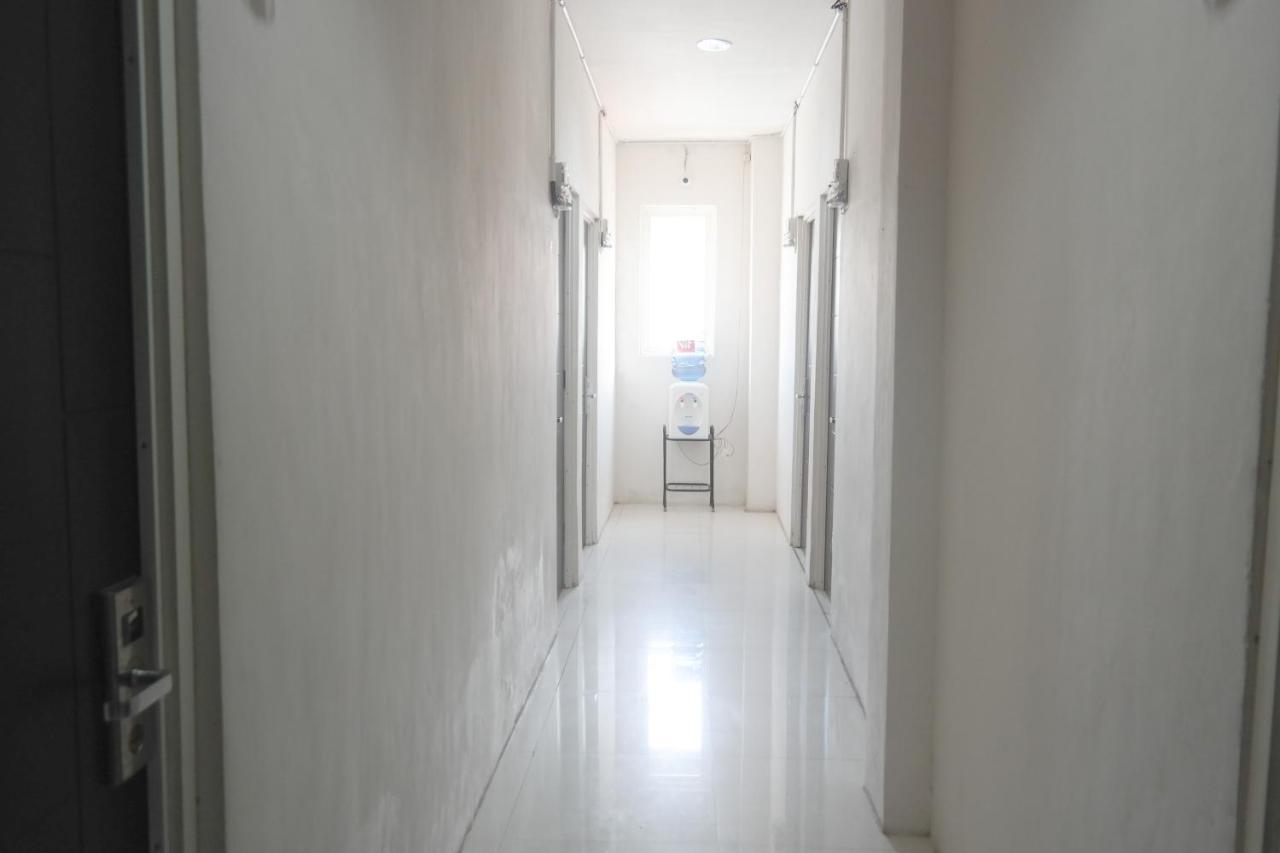 Reddoorz At Jalan Somba Opu Losari Macáçar Exterior foto